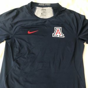Nike men’s Workout shirt